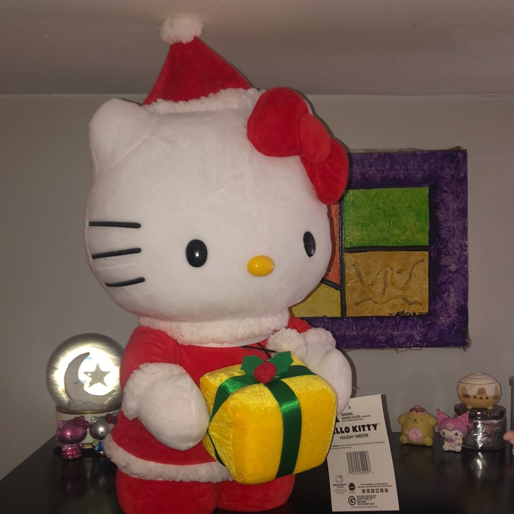 2023 Hello Kitty Christmas greeter ! 😍😍